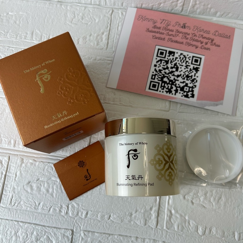The History of Whoo Illuminating Refining Pad - Elegant White and Gold